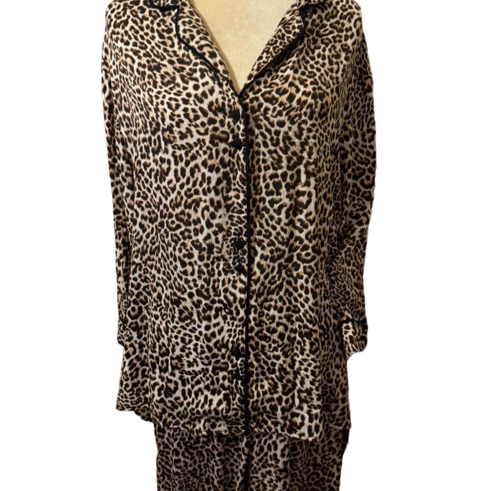Sofia Intimates by Vergara Plus 2X Leopard Print Notch Collar Satin Pajama Set